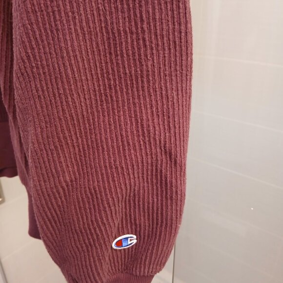 Champion Script Logo Burgundy Corduroy Crew Neck Sweatshirt - Picture 2 of 10